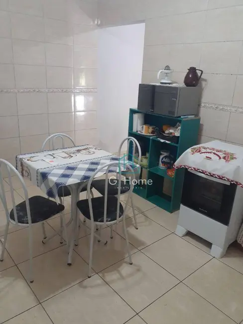 Casa com 1 quarto à venda, 250m2 em Jardim Planalto, Londrina - PR - imagem 5 Foto 5 de Casa com 1 quarto à venda, 250m2 em Jardim Planalto, Londrina - PR