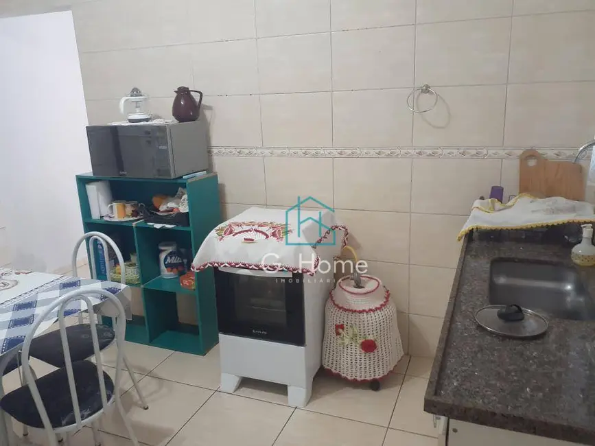 Casa com 1 quarto à venda, 250m2 em Jardim Planalto, Londrina - PR - imagem 4 Foto 4 de Casa com 1 quarto à venda, 250m2 em Jardim Planalto, Londrina - PR