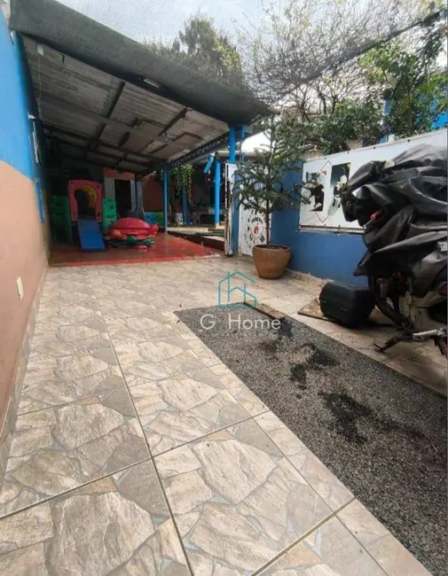 Casa com 3 quartos à venda, 250m2 em Fraternidade, Londrina - PR - imagem 7 Foto 7 de Casa com 3 quartos à venda, 250m2 em Fraternidade, Londrina - PR