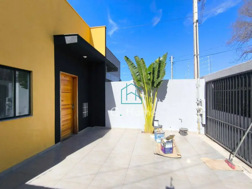 Foto 3 de Casa com 2 quartos à venda, 135m2 em Jardim Tókio, Londrina - PR