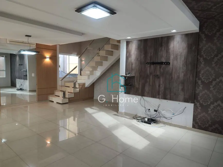 Casa com 4 quartos à venda, 275m2 em Jardim Presidente, Londrina - PR - imagem 5 Foto 5 de Casa com 4 quartos à venda, 275m2 em Jardim Presidente, Londrina - PR