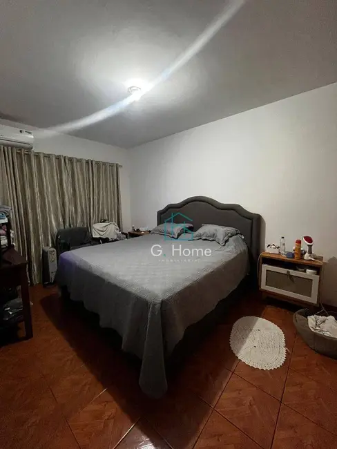 Foto 5 de Casa com 5 quartos à venda, 681m2 em Califórnia, Londrina - PR