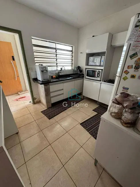 Foto 3 de Casa com 5 quartos à venda, 681m2 em Califórnia, Londrina - PR