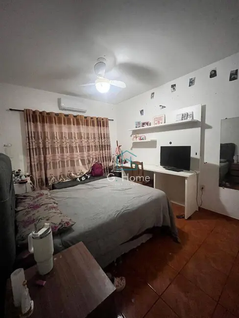 Foto 7 de Casa com 5 quartos à venda, 681m2 em Califórnia, Londrina - PR
