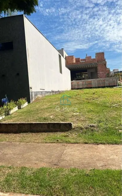 Terreno / Lote à venda, 250m2 em Londrina - PR - imagem 3 Foto 3 de Terreno / Lote à venda, 250m2 em Londrina - PR