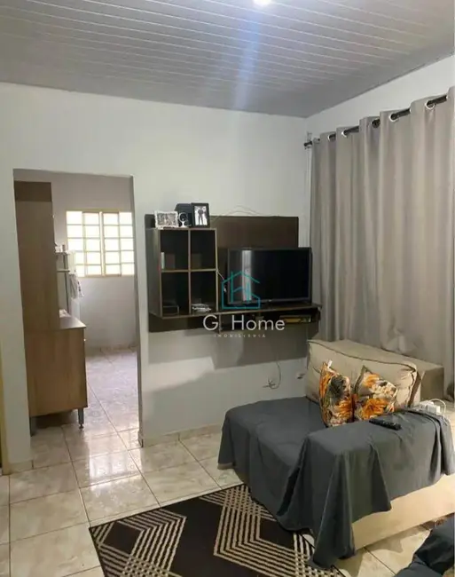 Casa com 3 quartos à venda, 250m2 em Parigot de Souza 2, Londrina - PR - imagem 4 Foto 4 de Casa com 3 quartos à venda, 250m2 em Parigot de Souza 2, Londrina - PR
