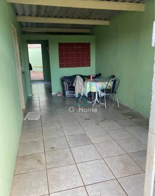 Casa com 3 quartos à venda, 250m2 em Parigot de Souza 2, Londrina - PR - imagem 3 Foto 3 de Casa com 3 quartos à venda, 250m2 em Parigot de Souza 2, Londrina - PR