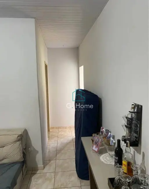 Casa com 3 quartos à venda, 250m2 em Parigot de Souza 2, Londrina - PR - imagem 5 Foto 5 de Casa com 3 quartos à venda, 250m2 em Parigot de Souza 2, Londrina - PR