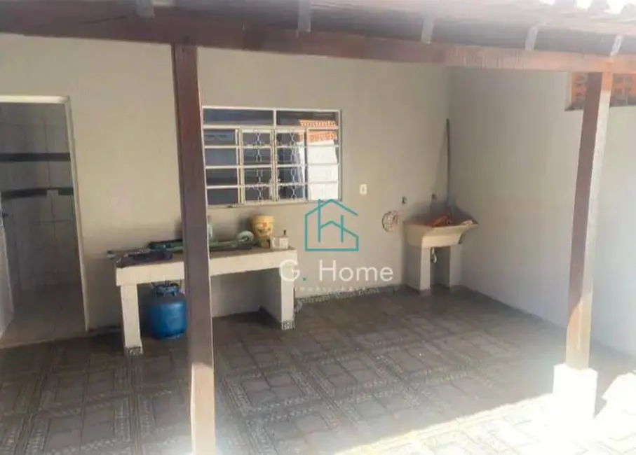 Sobrado com 3 quartos à venda, 250m2 em Novo Antares, Londrina - PR - imagem 9 Foto 9 de Sobrado com 3 quartos à venda, 250m2 em Novo Antares, Londrina - PR