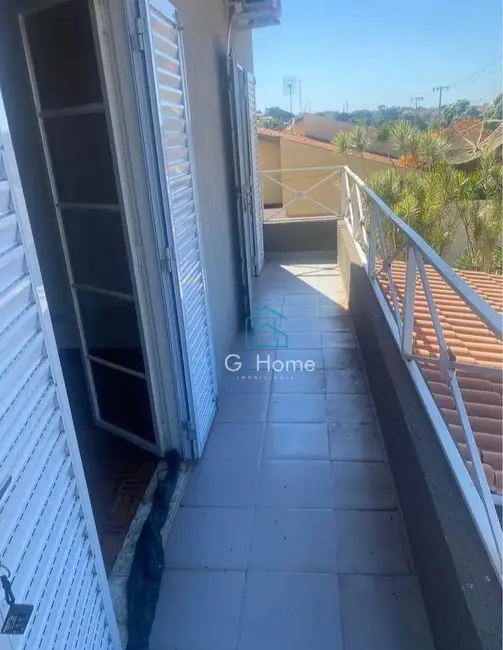 Sobrado com 3 quartos à venda, 250m2 em Novo Antares, Londrina - PR - imagem 6 Foto 6 de Sobrado com 3 quartos à venda, 250m2 em Novo Antares, Londrina - PR