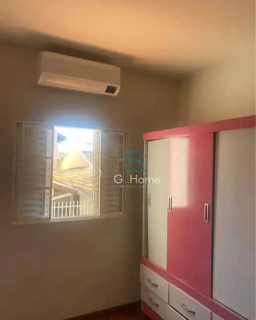 Sobrado com 3 quartos à venda, 250m2 em Novo Antares, Londrina - PR - imagem 5 Foto 5 de Sobrado com 3 quartos à venda, 250m2 em Novo Antares, Londrina - PR