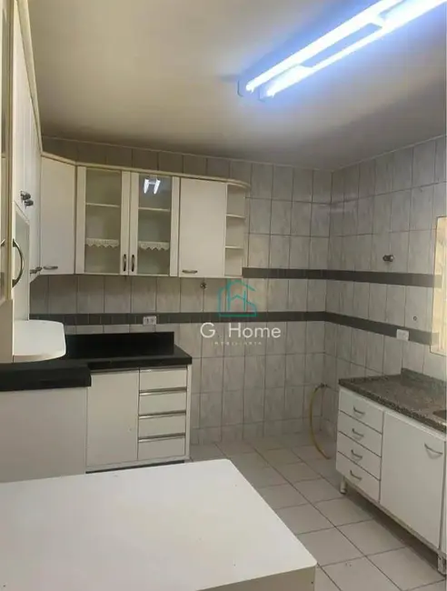 Sobrado com 3 quartos à venda, 250m2 em Novo Antares, Londrina - PR - imagem 3 Foto 3 de Sobrado com 3 quartos à venda, 250m2 em Novo Antares, Londrina - PR
