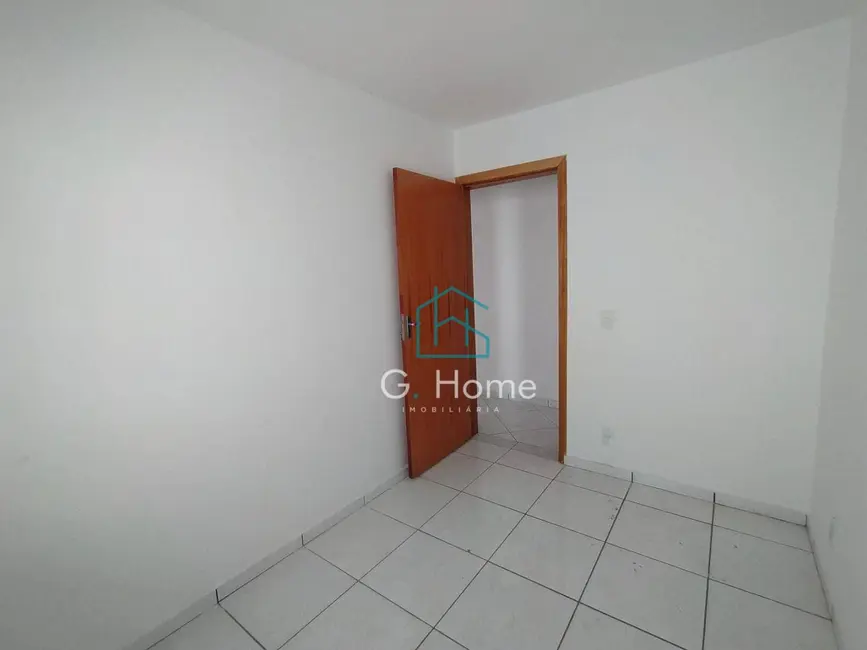 Casa com 3 quartos à venda, 135m2 em Conjunto Farid Libos, Londrina - PR - imagem 8 Foto 8 de Casa com 3 quartos à venda, 135m2 em Conjunto Farid Libos, Londrina - PR