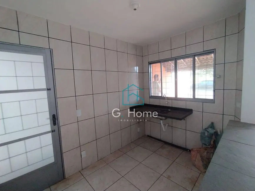Casa com 3 quartos à venda, 135m2 em Conjunto Farid Libos, Londrina - PR - imagem 4 Foto 4 de Casa com 3 quartos à venda, 135m2 em Conjunto Farid Libos, Londrina - PR