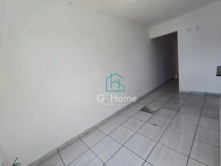 Casa com 3 quartos à venda, 135m2 em Conjunto Farid Libos, Londrina - PR - imagem 3 Foto 3 de Casa com 3 quartos à venda, 135m2 em Conjunto Farid Libos, Londrina - PR