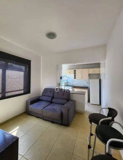 Foto 2 de Kitnet com 1 quarto para alugar, 37m2 em Vila Ipiranga, Londrina - PR