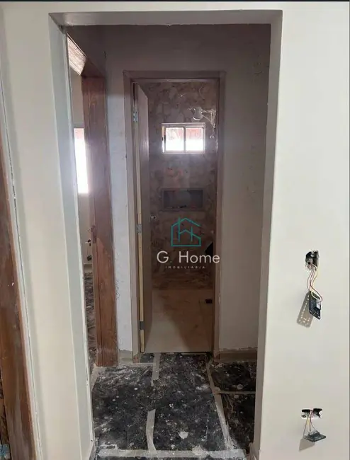 Casa com 2 quartos à venda, 180m2 em Colúmbia, Londrina - PR - imagem 7 Foto 7 de Casa com 2 quartos à venda, 180m2 em Colúmbia, Londrina - PR