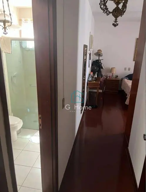 Apartamento com 4 quartos à venda, 232m2 em Centro, Londrina - PR - imagem 8 Foto 8 de Apartamento com 4 quartos à venda, 232m2 em Centro, Londrina - PR