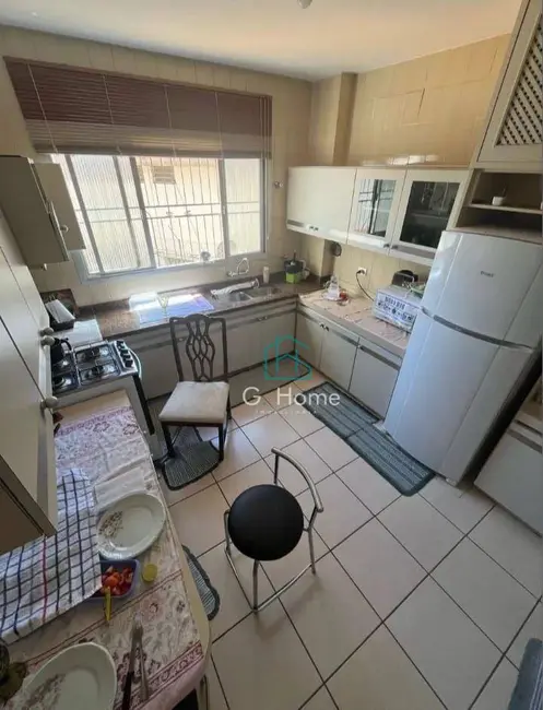 Apartamento com 4 quartos à venda, 232m2 em Centro, Londrina - PR - imagem 6 Foto 6 de Apartamento com 4 quartos à venda, 232m2 em Centro, Londrina - PR