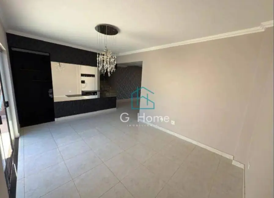 Sobrado com 3 quartos à venda, 252m2 em Terras de Santana II, Londrina - PR - imagem 2 Foto 2 de Sobrado com 3 quartos à venda, 252m2 em Terras de Santana II, Londrina - PR