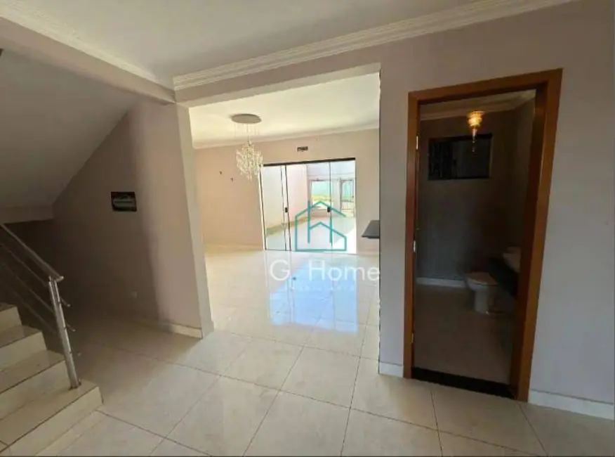Sobrado com 3 quartos à venda, 252m2 em Terras de Santana II, Londrina - PR - imagem 5 Foto 5 de Sobrado com 3 quartos à venda, 252m2 em Terras de Santana II, Londrina - PR
