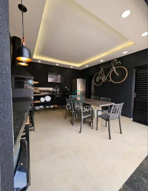 Sobrado com 3 quartos à venda, 252m2 em Terras de Santana II, Londrina - PR - imagem 9 Foto 9 de Sobrado com 3 quartos à venda, 252m2 em Terras de Santana II, Londrina - PR