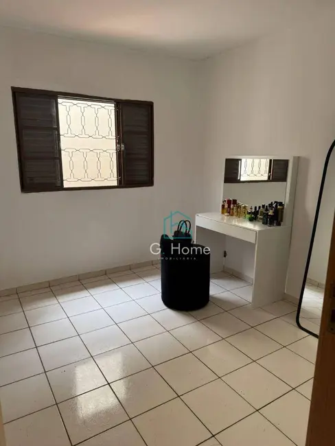 Casa com 3 quartos à venda, 300m2 em São Pedro, Londrina - PR - imagem 4 Foto 4 de Casa com 3 quartos à venda, 300m2 em São Pedro, Londrina - PR
