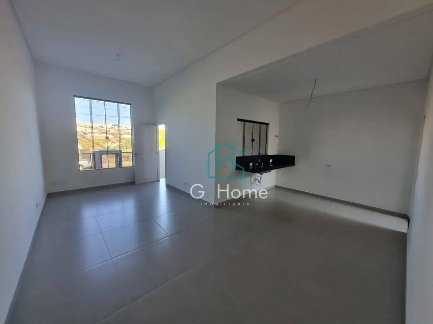 Casa com 3 quartos à venda, 180m2 em Colúmbia, Londrina - PR - imagem 3 Foto 3 de Casa com 3 quartos à venda, 180m2 em Colúmbia, Londrina - PR
