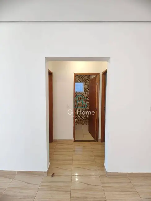 Foto 7 de Casa com 2 quartos para alugar, 120m2 em Cláudia, Londrina - PR
