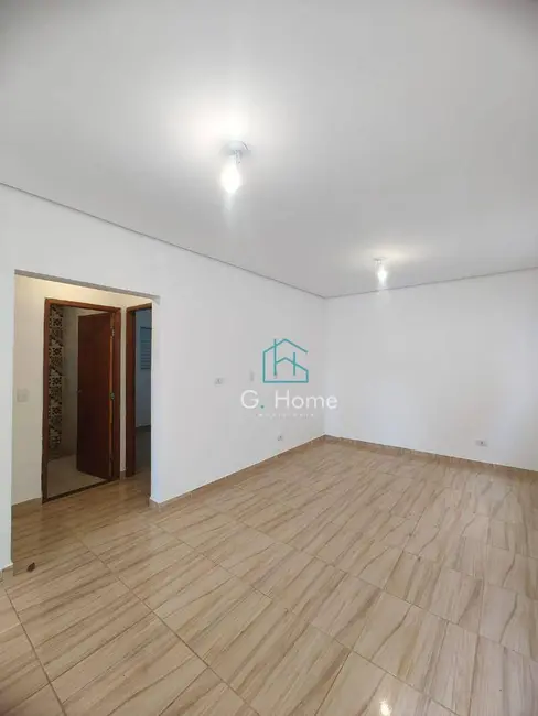 Foto 5 de Casa com 2 quartos para alugar, 120m2 em Cláudia, Londrina - PR