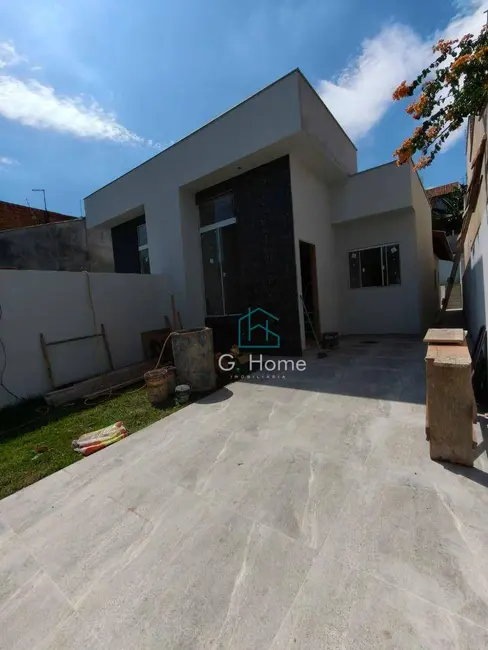 Casa com 2 quartos à venda, 180m2 em Colúmbia, Londrina - PR - imagem 2 Foto 2 de Casa com 2 quartos à venda, 180m2 em Colúmbia, Londrina - PR