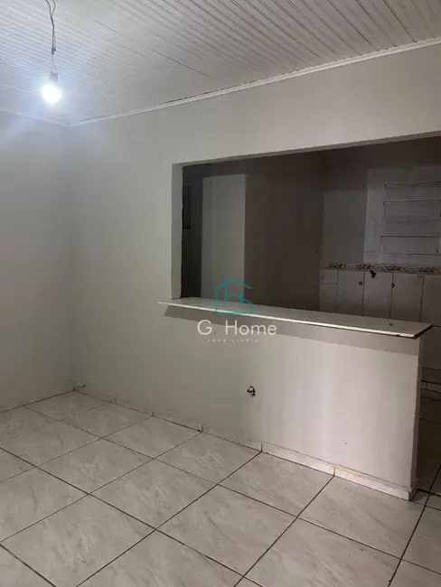 Casa com 2 quartos à venda, 200m2 em Jardim Campos Verdes, Londrina - PR - imagem 4 Foto 4 de Casa com 2 quartos à venda, 200m2 em Jardim Campos Verdes, Londrina - PR