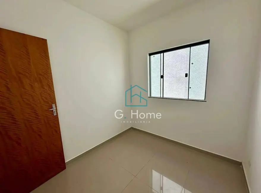 Casa com 2 quartos à venda, 137m2 em Jardim Maria Celina, Londrina - PR - imagem 7 Foto 7 de Casa com 2 quartos à venda, 137m2 em Jardim Maria Celina, Londrina - PR