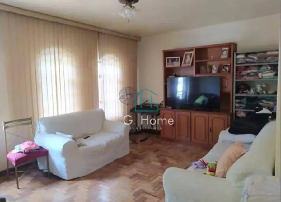 Casa com 3 quartos à venda, 246m2 em Jardim Londrilar, Londrina - PR - imagem 3 Foto 3 de Casa com 3 quartos à venda, 246m2 em Jardim Londrilar, Londrina - PR