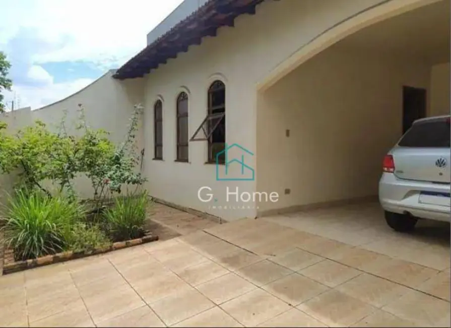 Casa com 3 quartos à venda, 246m2 em Jardim Londrilar, Londrina - PR - imagem 2 Foto 2 de Casa com 3 quartos à venda, 246m2 em Jardim Londrilar, Londrina - PR
