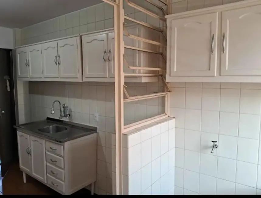 Foto 9 de Apartamento com 3 quartos para alugar, 91m2 em Vitória, Londrina - PR