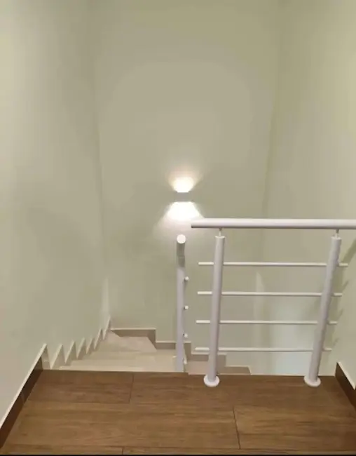 Foto 5 de Sobrado com 3 quartos para alugar, 150m2 em Heimtal, Londrina - PR