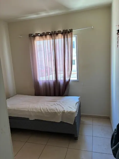 Foto 7 de Apartamento com 2 quartos para alugar, 48m2 em São Vicente, Londrina - PR
