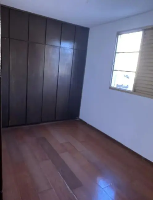 Foto 4 de Apartamento com 2 quartos à venda, 45m2 em San Fernando, Londrina - PR