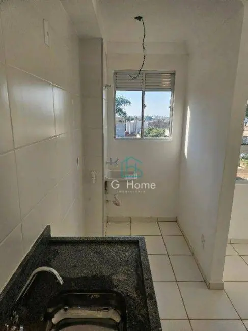 Apartamento com 2 quartos à venda, 47m2 em Jardim Maria Celina, Londrina - PR - imagem 3 Foto 3 de Apartamento com 2 quartos à venda, 47m2 em Jardim Maria Celina, Londrina - PR