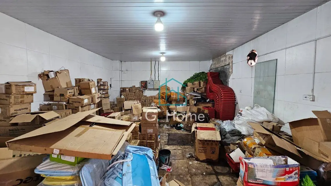 Foto 2 de Armazém / Galpão à venda, 260m2 em Londrina - PR