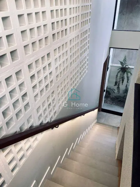 Foto 2 de Casa de Condomínio com 3 quartos à venda, 252m2 em Londrina - PR