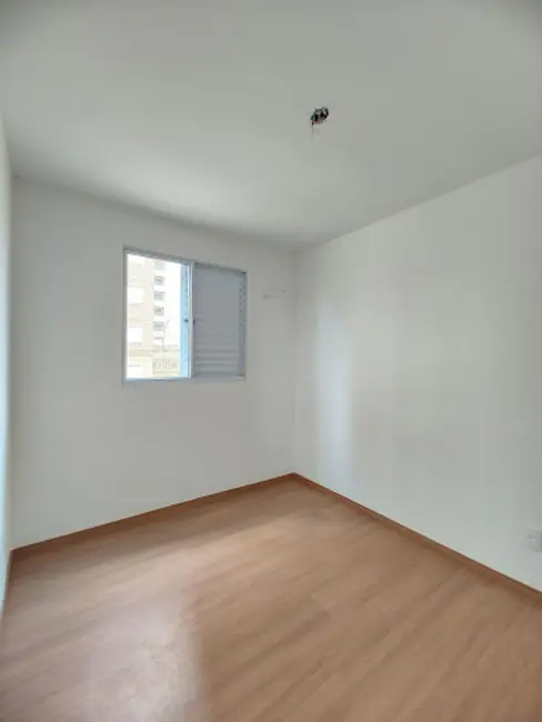 Foto 7 de Apartamento com 2 quartos para alugar, 47m2 em Londrina - PR