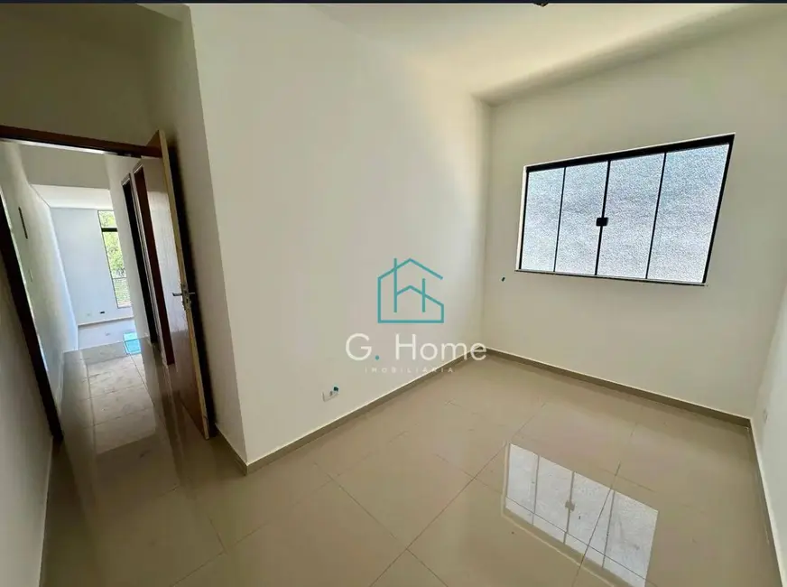 Foto 9 de Casa com 2 quartos para alugar, 137m2 em Jardim Maria Celina, Londrina - PR