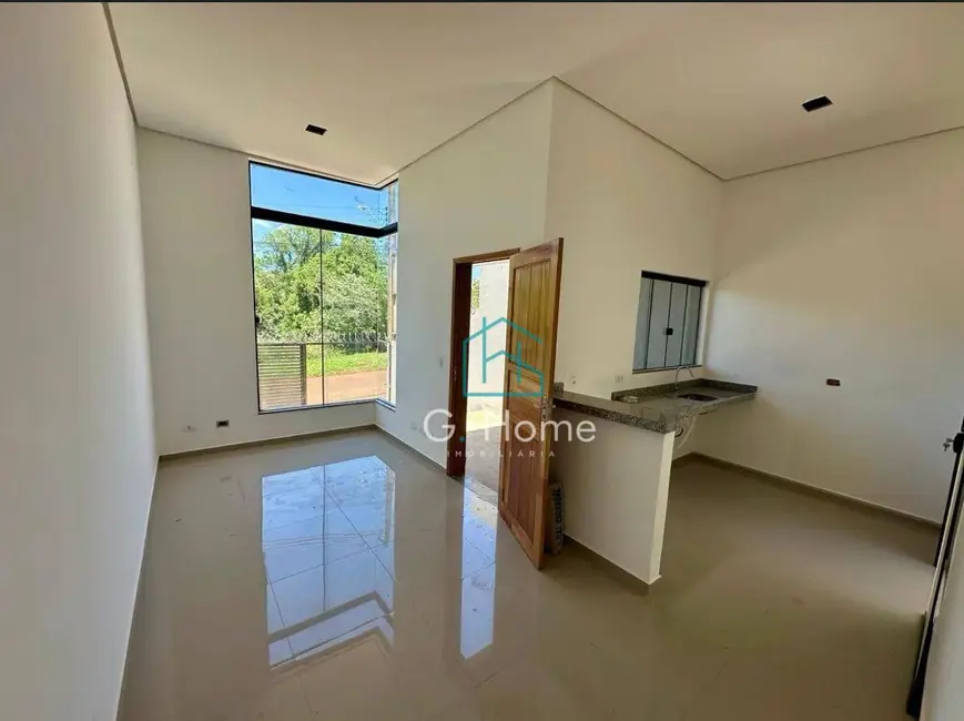 Foto 3 de Casa com 2 quartos para alugar, 137m2 em Jardim Maria Celina, Londrina - PR