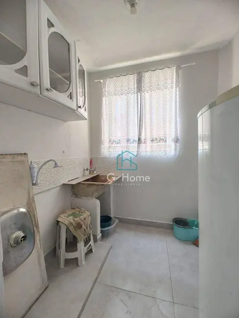 Foto 4 de Apartamento com 3 quartos para alugar, 52m2 em Londrina - PR