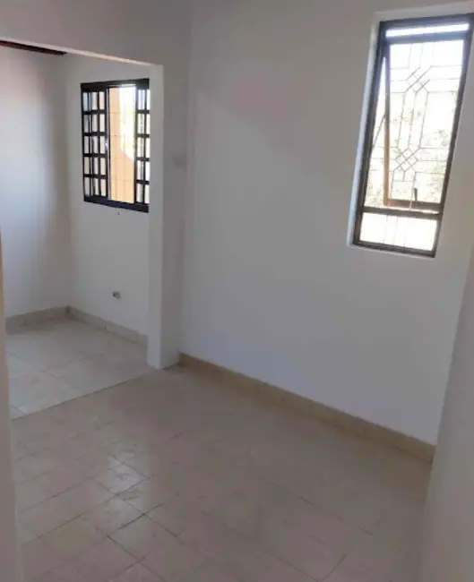 Foto 9 de Casa com 2 quartos à venda, 205m2 em João Paz, Londrina - PR