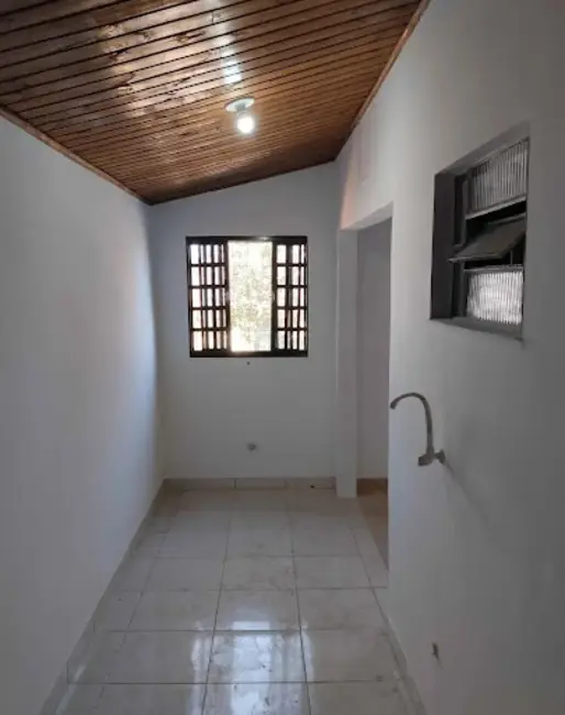 Foto 4 de Casa com 2 quartos à venda, 205m2 em João Paz, Londrina - PR