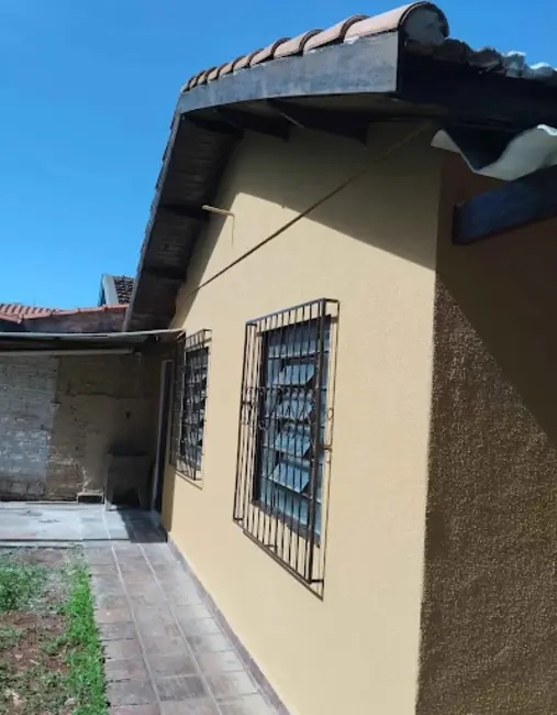 Foto 3 de Casa com 2 quartos à venda, 205m2 em João Paz, Londrina - PR