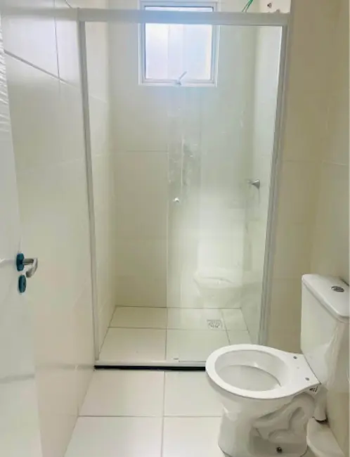 Foto 4 de Apartamento com 2 quartos para alugar, 47m2 em Jardim Maria Celina, Londrina - PR